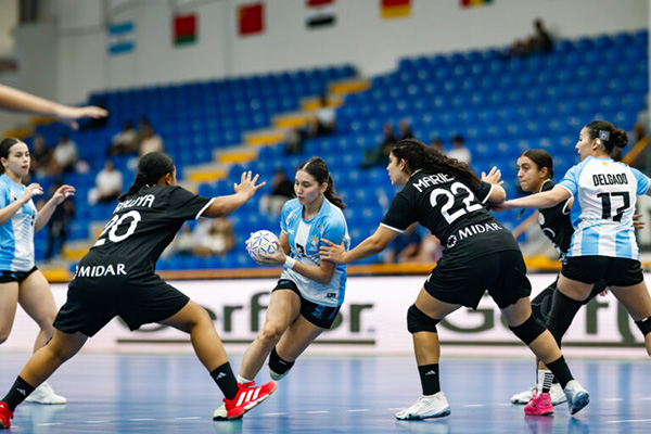 Las Cadetas cerraron la fase de grupos del Mundial U-16 con tres derrotas